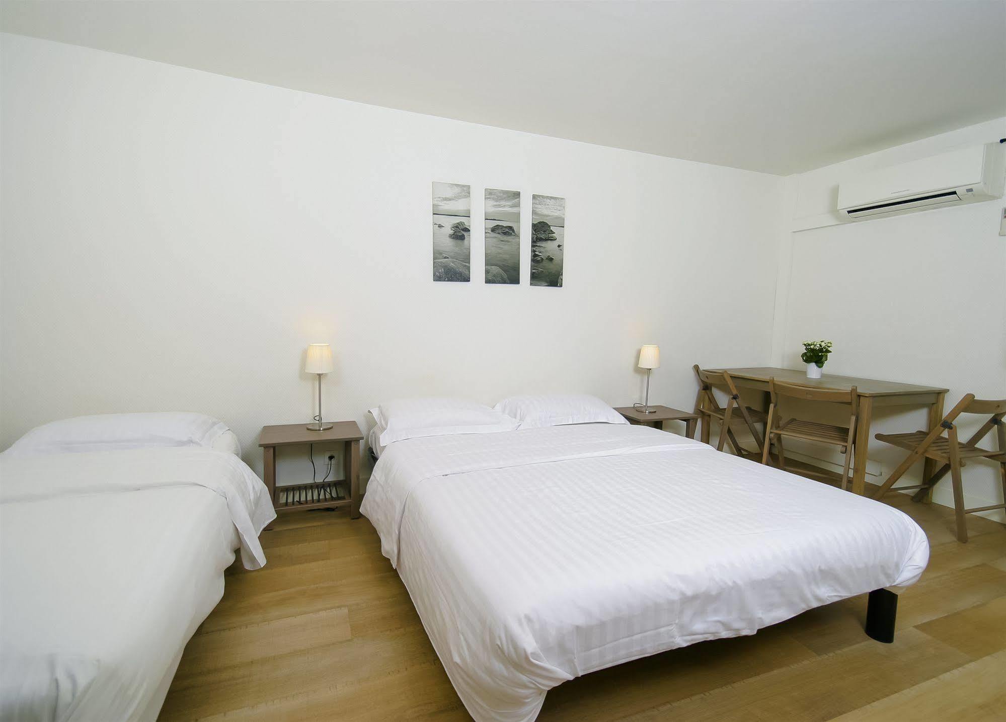Hotel & Studios Astor Antibes Bagian luar foto